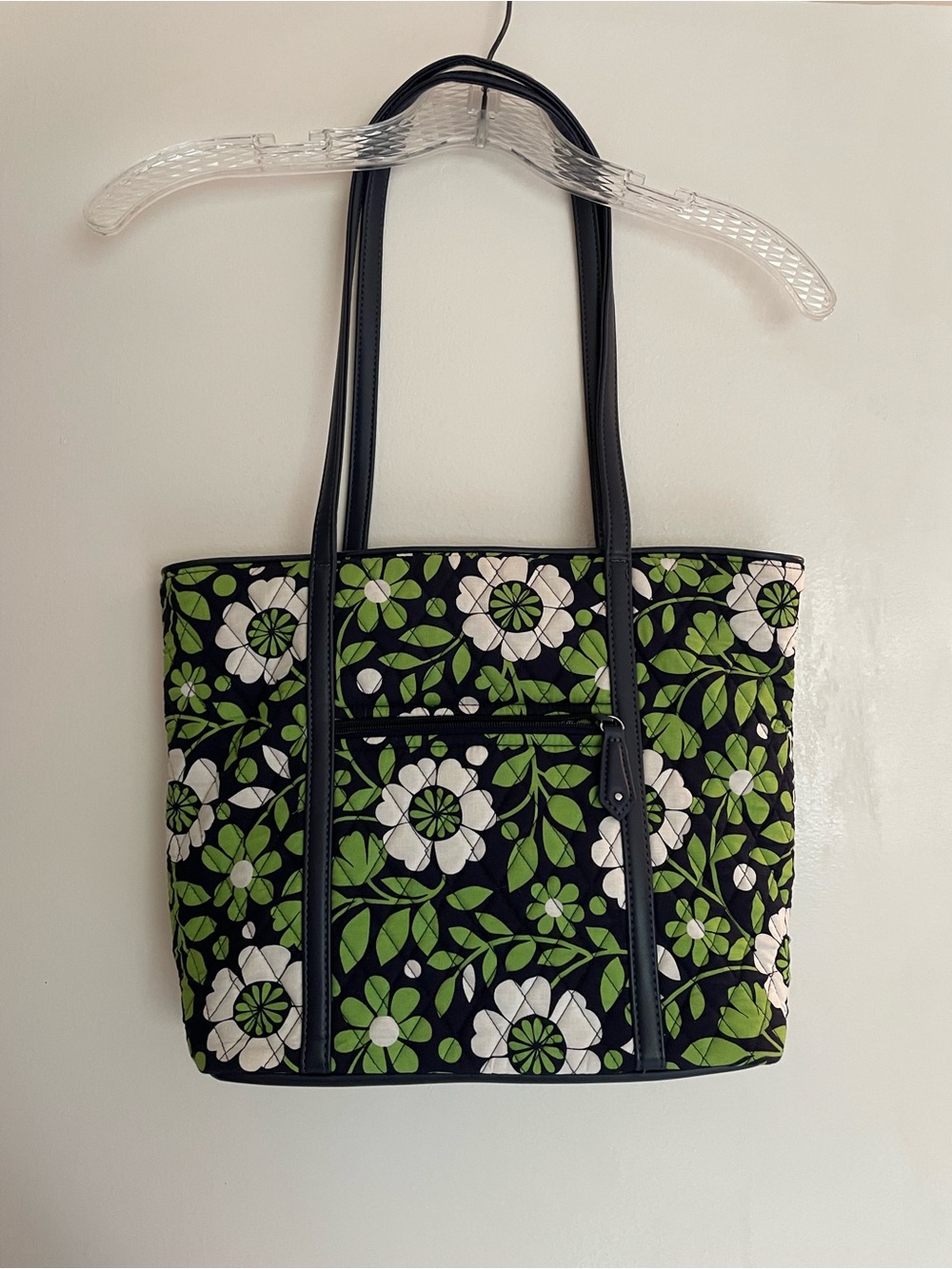 New Vera Bradley Trimmed Tote - retired pattern “Lucky You”